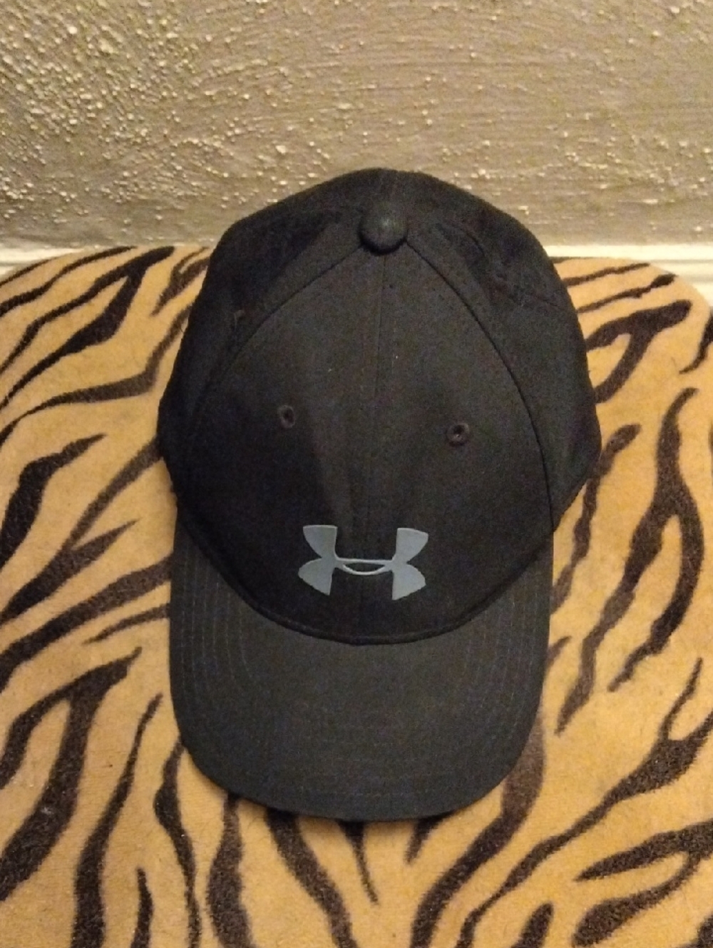 Under Armour Black Cap with Gray Logo